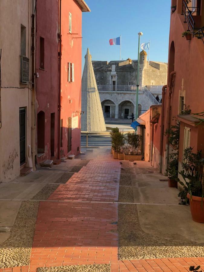 La Petite Barque * Menton